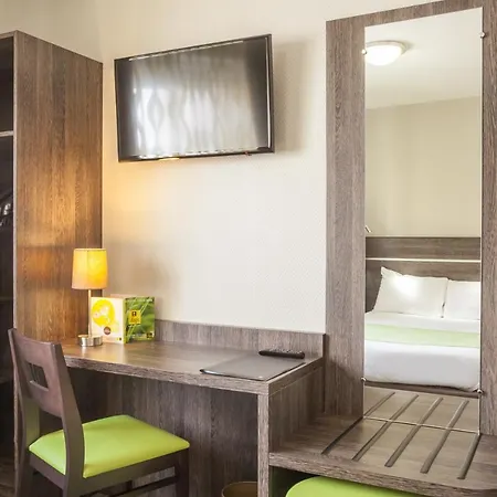 Logis Les Voyageurs 2*